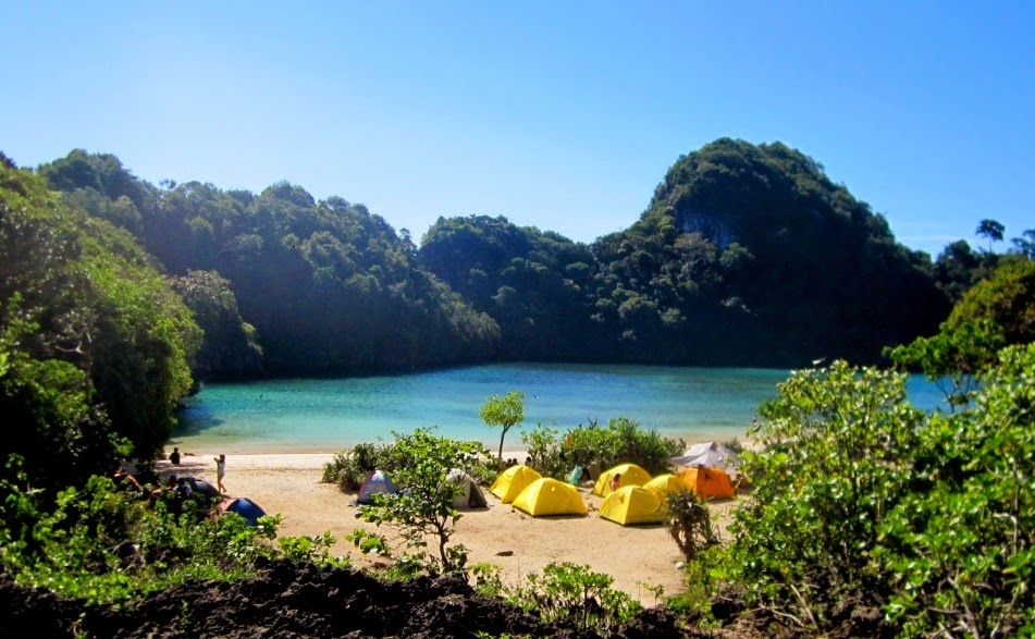 Paket Wisata Malang Pulau Sempu